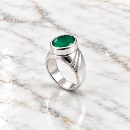 Stunning Silver 925 Emerald Ring - A Touch of Nature's Elegance