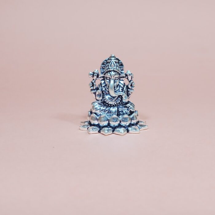 Handcrafted Silver Lord Ganesha Statue – Pure Silver Blessings