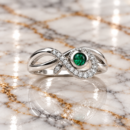Infinity Loop Design Ring in Silver 925