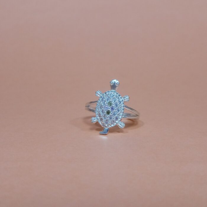 Elegant Silver Tortoise Ring – Symbol of Luck