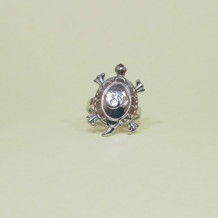 Graceful Tortoise Design Sterling Silver Ring