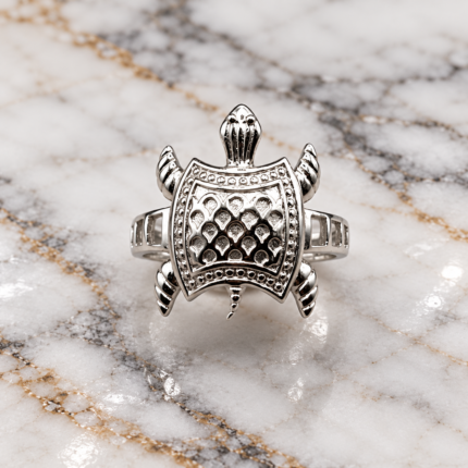 Silver Tortoise Ring – Elegance with a Symbolic Twist