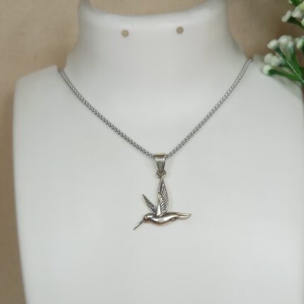 Graceful 925 Silver Bird Chain Pendant