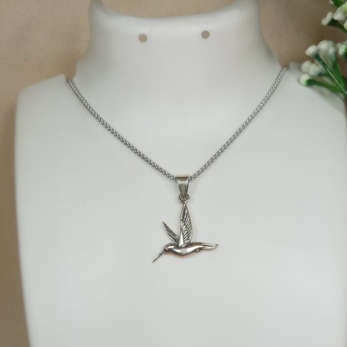 Graceful 925 Silver Bird Chain Pendant