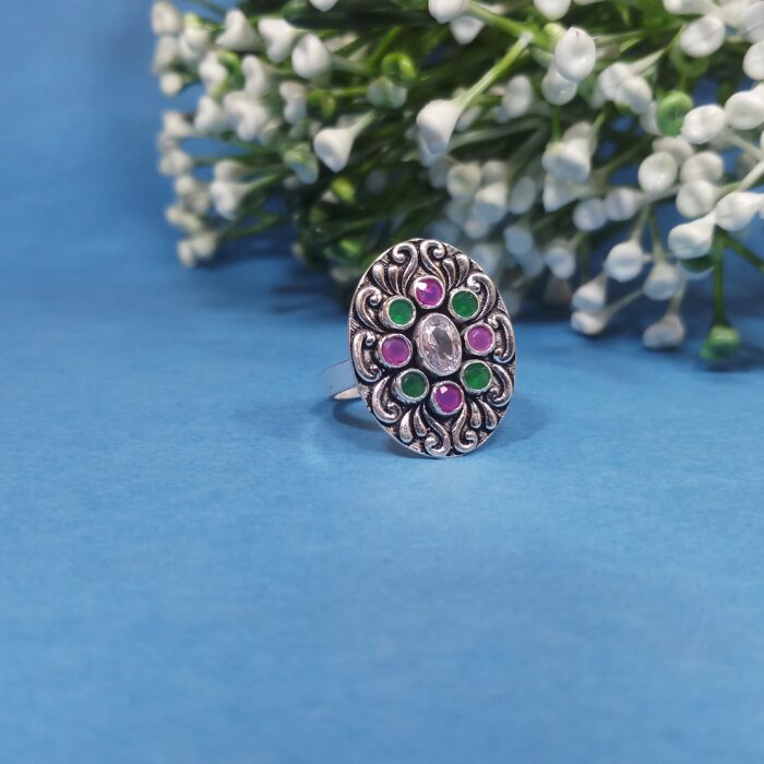 Radiant Silver Ring with Dazzling Cut Stone