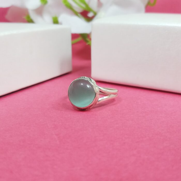 Dazzling 925 Sterling Silver Cut Stone Ring