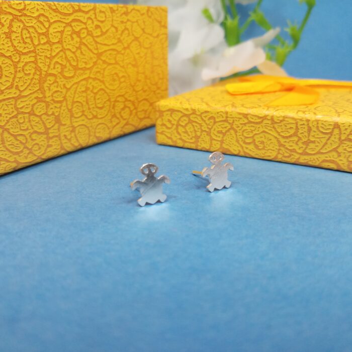 925 Sterling Silver Turtle Stud Earrings – Symbol of Longevity and Wisdom