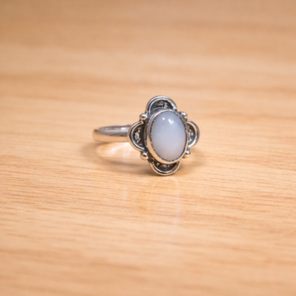 Elegant Silver 925 Cut Stone Ring