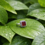 Classic 925 Silver Ring Featuring a Brilliant Cut Stone