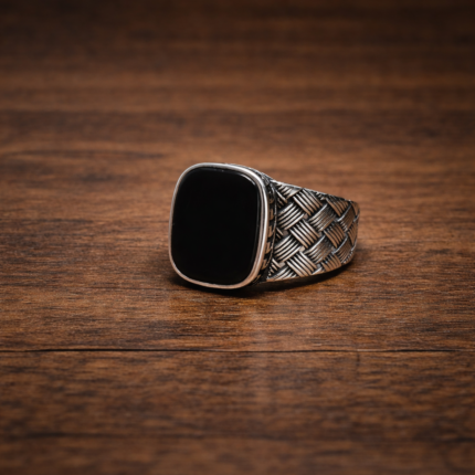 Tamrashyam: Elegant Black Stone Turkish-Inspired Ring