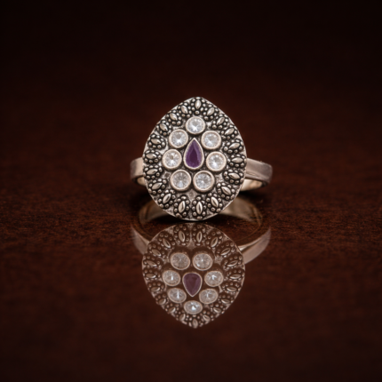Classic Silver Ring with Dazzling Cut Stone – Perfect for Gifting