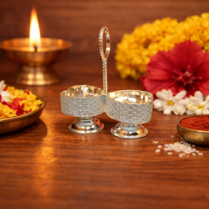Pooja Ke Liye Chandi Ka Haldi-Kumkum Aur Chawal Dabba