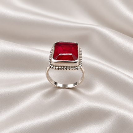 Elegant Silver 925 Cut Stone Ring