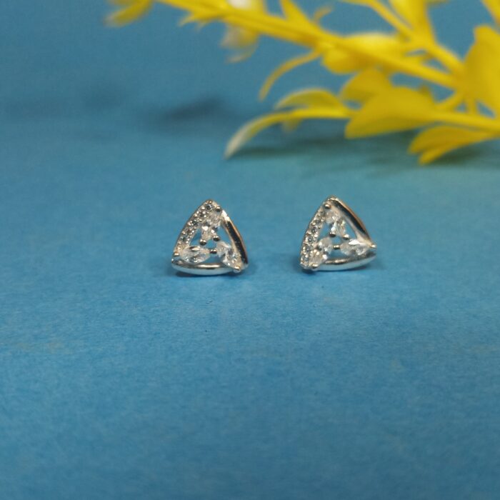 Elegant 925 Sterling Silver Earrings – Timeless Beauty