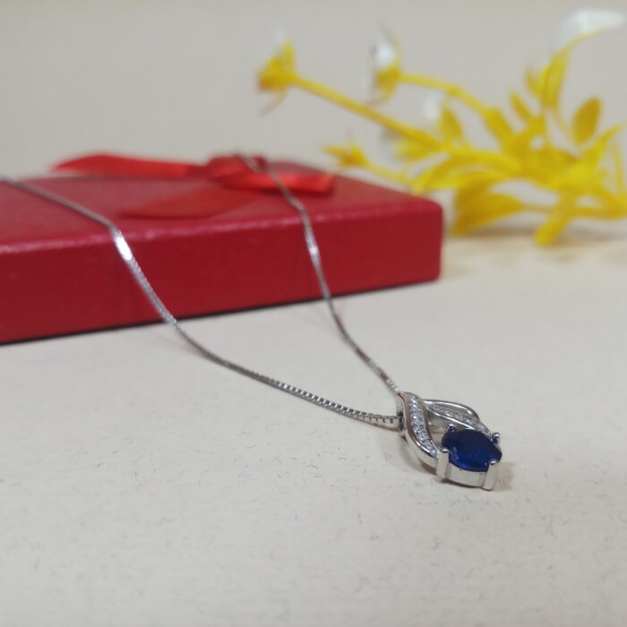 925 Sterling Silver Blue Stone Chain Pendant – Timeless Elegance & Shine