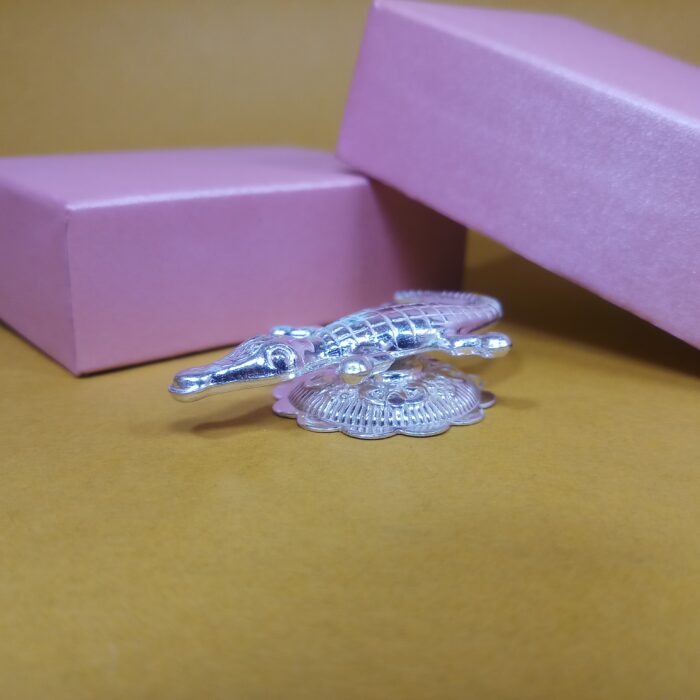 Silver Crocodile for Pooja – Symbol of Strength & Protection