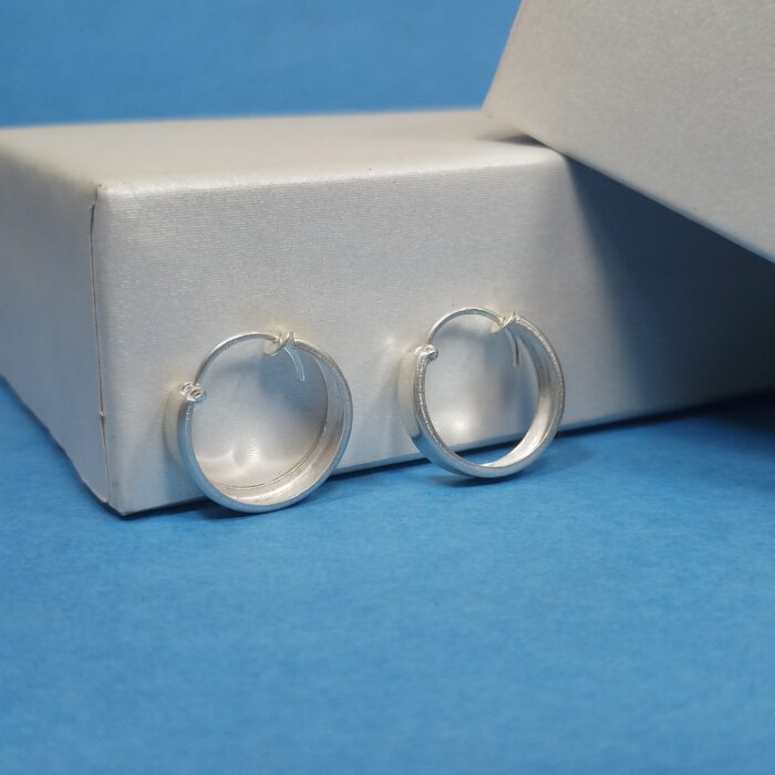 Men’s Sterling Silver Stud Earrings – Sleek & Stylish