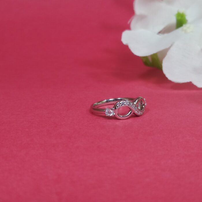 Elegant Silver 925 Infinity Ring – Timeless Symbol of Love