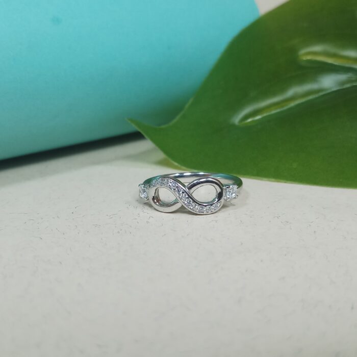 Elegant Silver 925 Infinity Ring – Timeless Symbol of Love