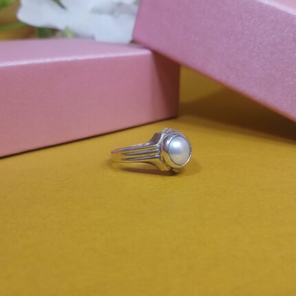 Handmade Sterling Silver Pearl Ring – Timeless Elegance