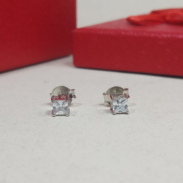 Classic Men's Square Solitaire Stud Earrings – Premium Finish