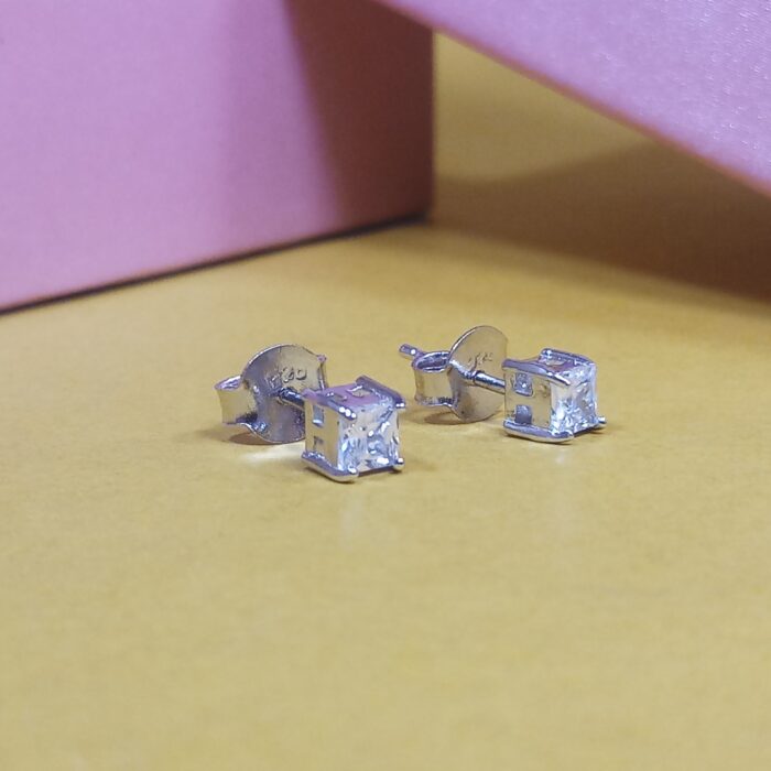 Classic Men's Square Solitaire Stud Earrings – Premium Finish
