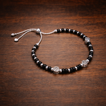 Silver Evil Eye Bracelet – Stylish & Meaningful