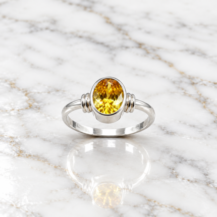 925 Silver Ring with Yellow Stone – Radiant & Elegant