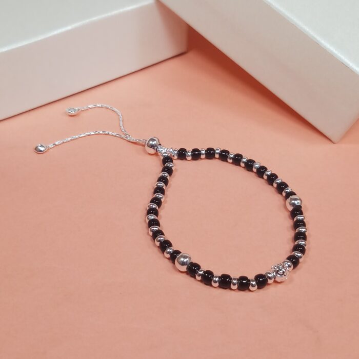 Ladies Evil Eye Bracelet – A Symbol of Protection & Style