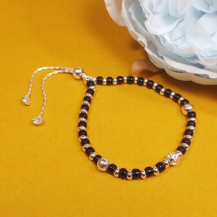 Ladies Evil Eye Bracelet – A Symbol of Protection & Style