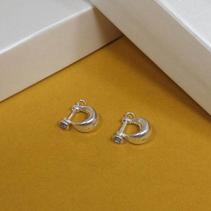 Stylish Gents Silver Murkiya Earring – Classic & Bold