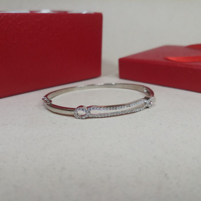 Handcrafted 925 Silver Kada for Women – A Touch of Tradition