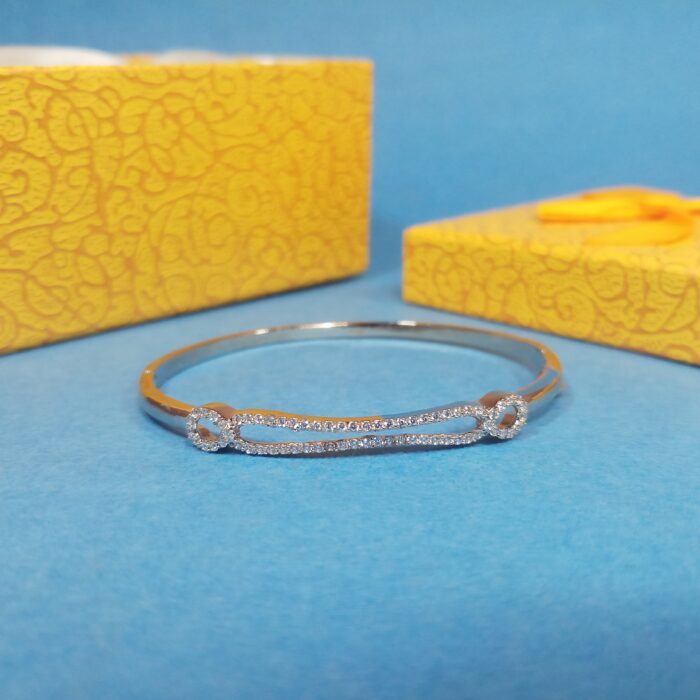 Handcrafted 925 Silver Kada for Women – A Touch of Tradition