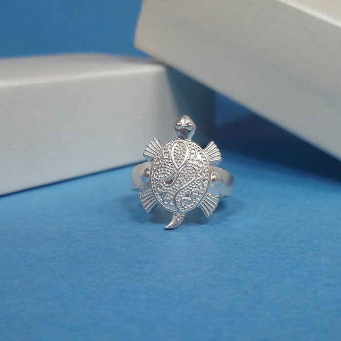 Pure Silver Tortoise Ring – Symbol of Wisdom & Prosperity