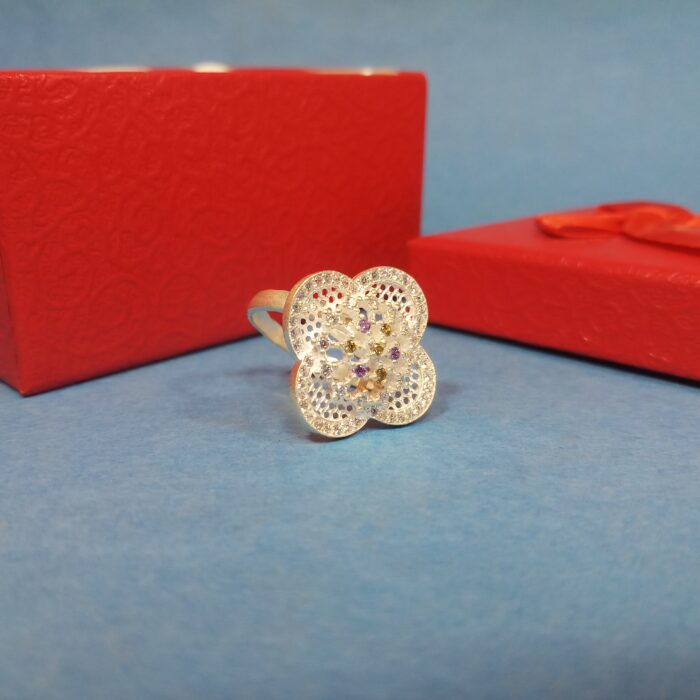 Pure Silver Women's Ring – Elegant and Timeless Design