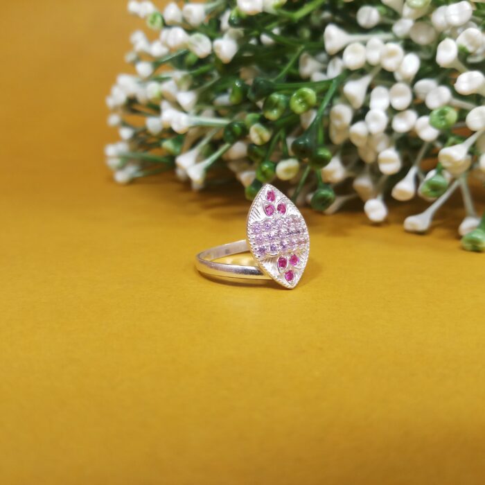 Pure Silver Women's Ring – Timeless Elegance for Every Occasion
