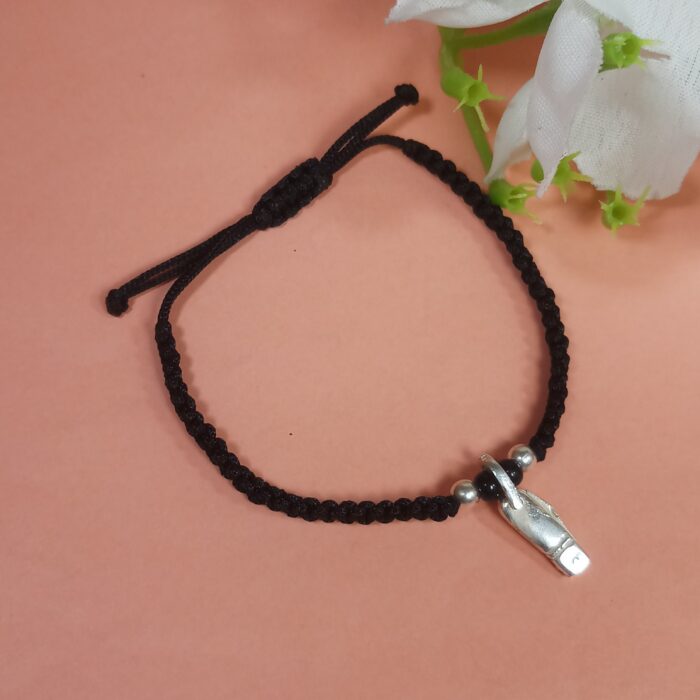 Pure Silver Women's Bracelet – A Touch of Elegant Sophistication