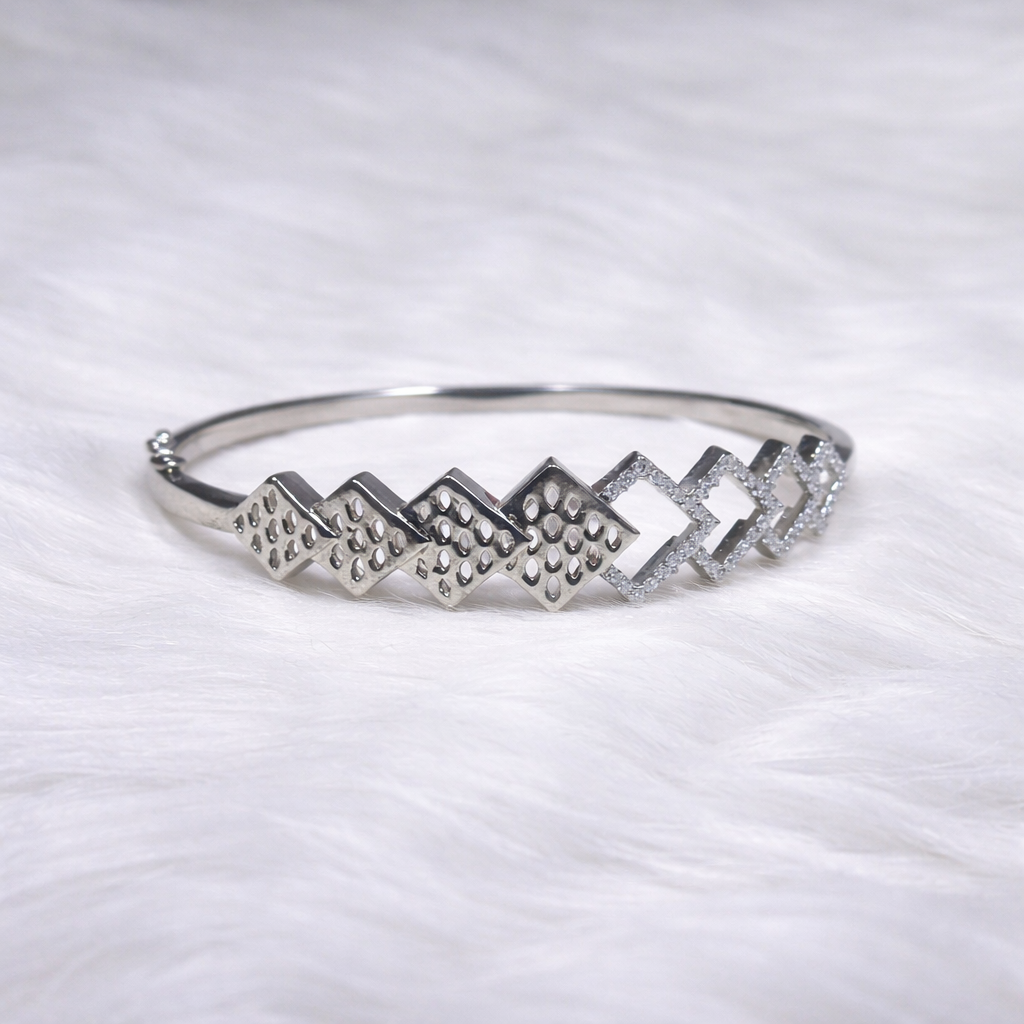 ChatGPT Image Mar 7, 2026, 11_48_15 AM Stylish Silver 925 Kada for Women – Ethnic & Trendy