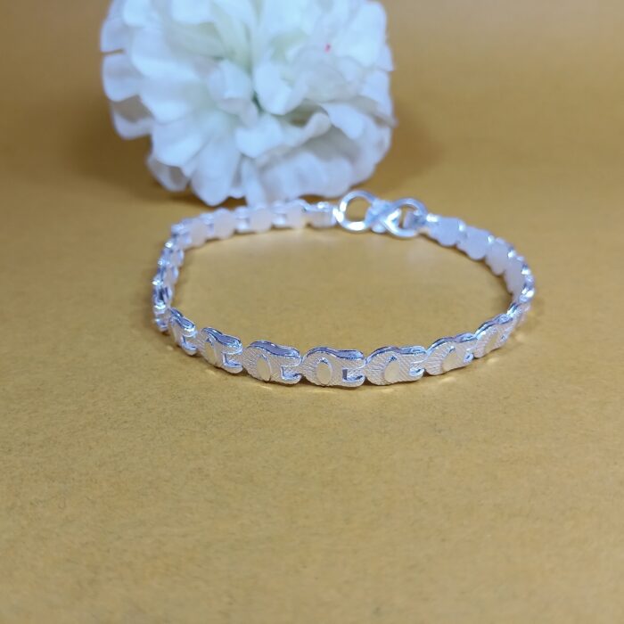 Pure Silver Designer Bracelet – Elegant Chain Link Style