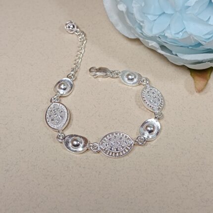 Pure Silver Designer Bracelet – Elegant Textured Oval & Round Charm Design