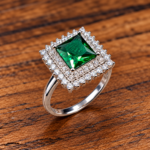 Emerald Green Princess Cut 925 Silver Ring
