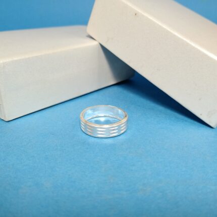 Timeless Pure Silver Elegance Ring