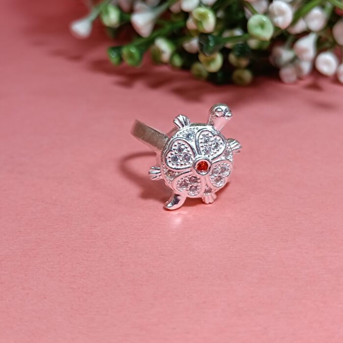 Elegant Silver Turtle Ring