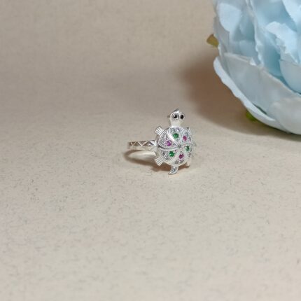 Elegant Silver Turtle Ring