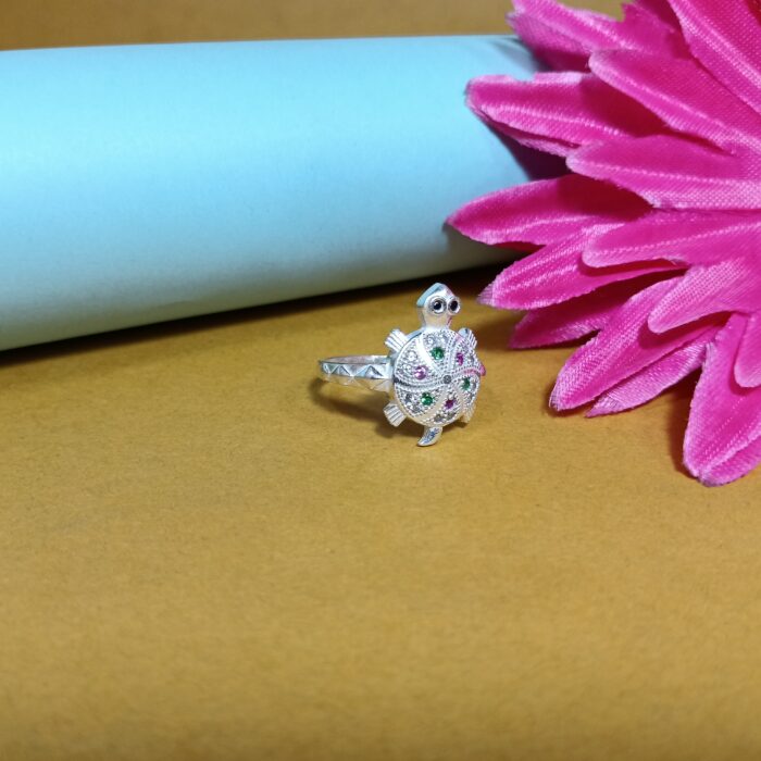 Elegant Silver Turtle Ring