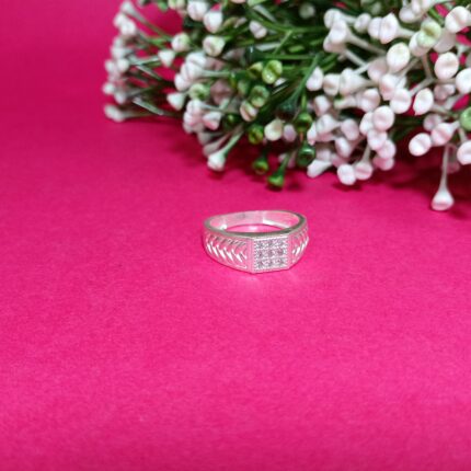 Leaf Crest Pure Silver Ring