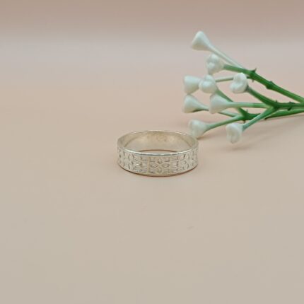 RegalRoots Pure Silver Ring