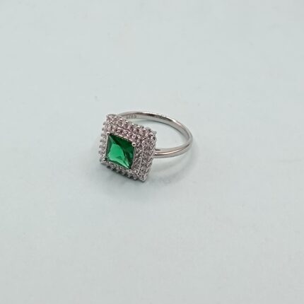 Emerald Green Princess Cut 925 Silver Ring