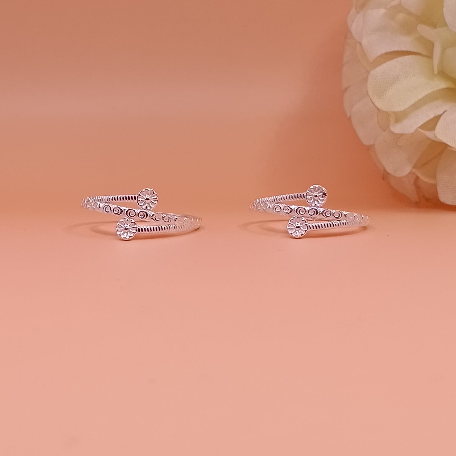 IMG_20250826_165607 Pure Silver Dual Flower Toe