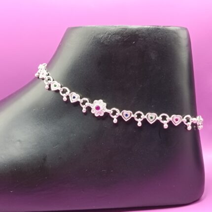Fine Silver Payal with Elegant Traditional Design